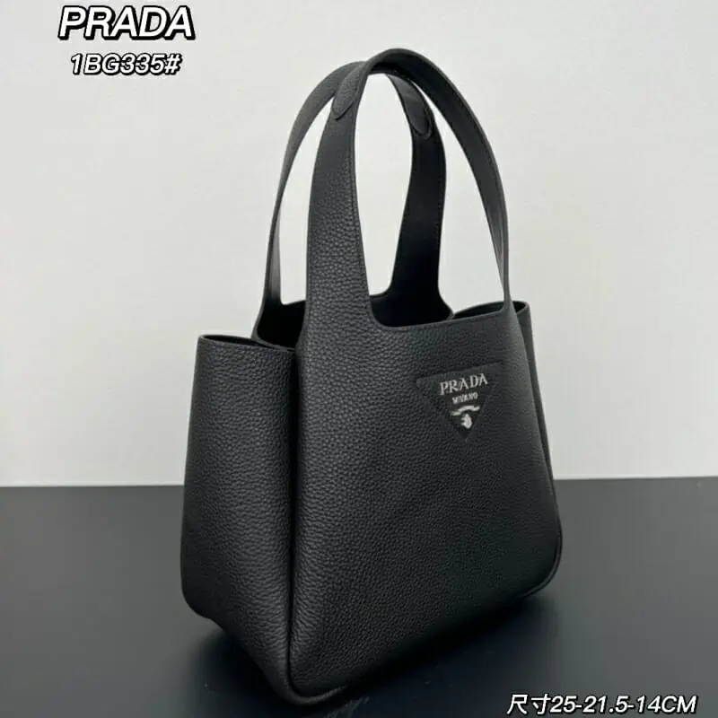 prada aaa qualite sac a main  pour femme s_122a6461